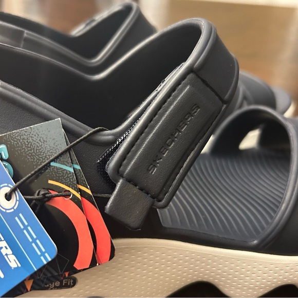 New Skechers Women's Foamies Massage Fit-Heartfelt Water Shoe, Navy/White, 6 - Picture 7 of 10